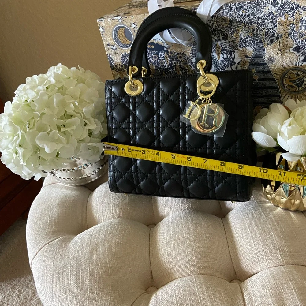 Classy lady bag CD Black Quilted Tote - Picture 7 of 16